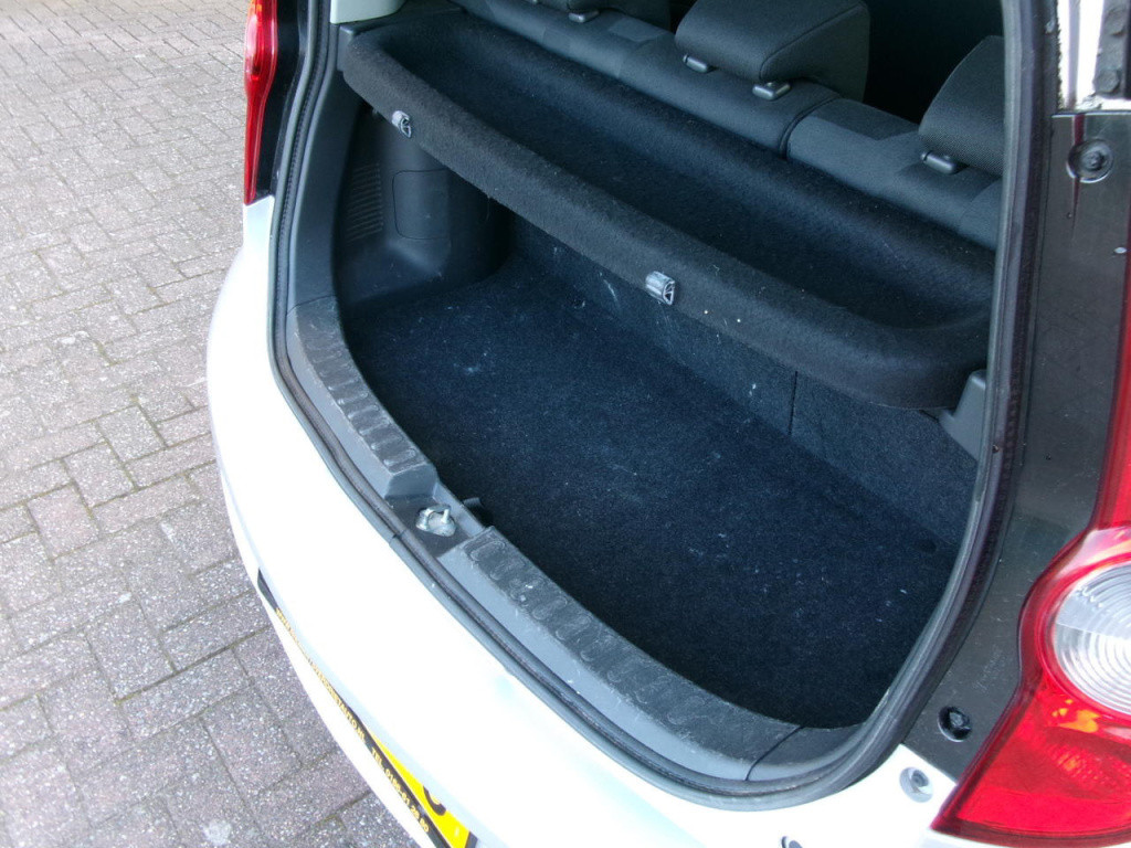 Opel Agila 1.2 automaat, airco, elec. ramen, hoge zit