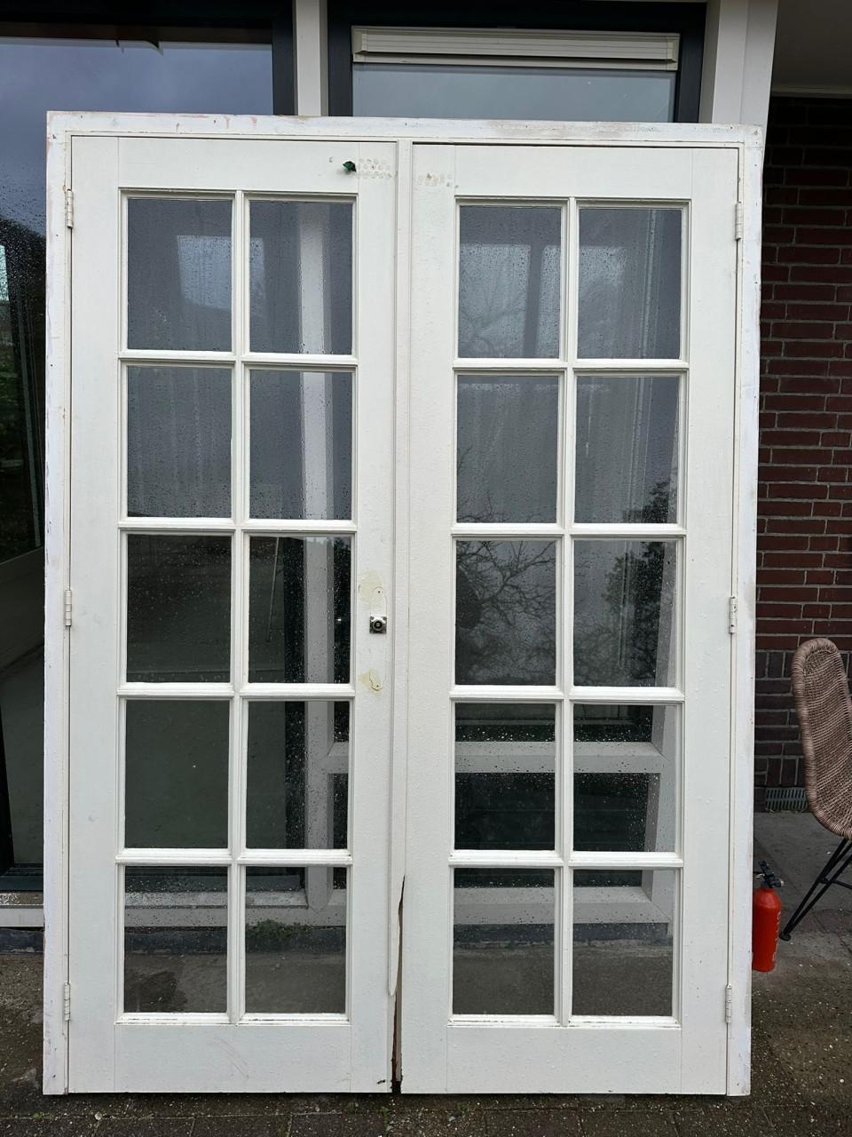 Dubbele deur met kozijn