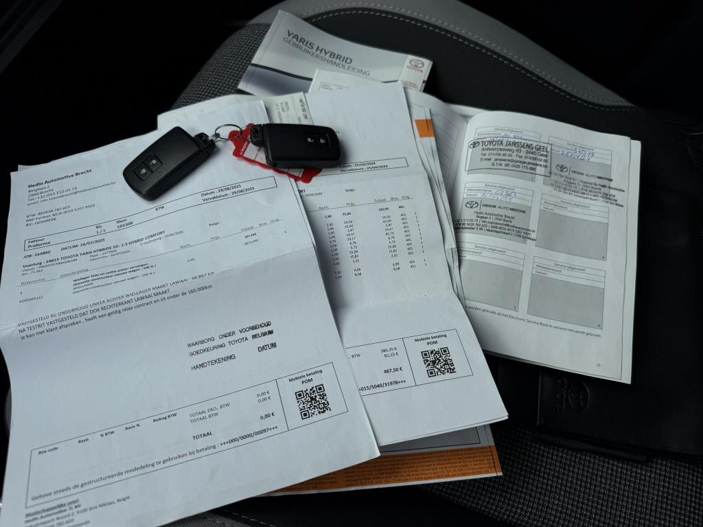 Toyota Yaris 1.5 hybrid - luxe y20 uitvoering - parelmoer wit -