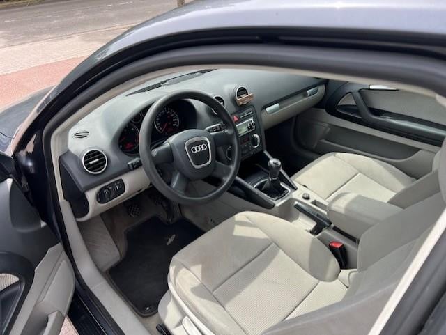 Audi A3 2.0 fsi attraction