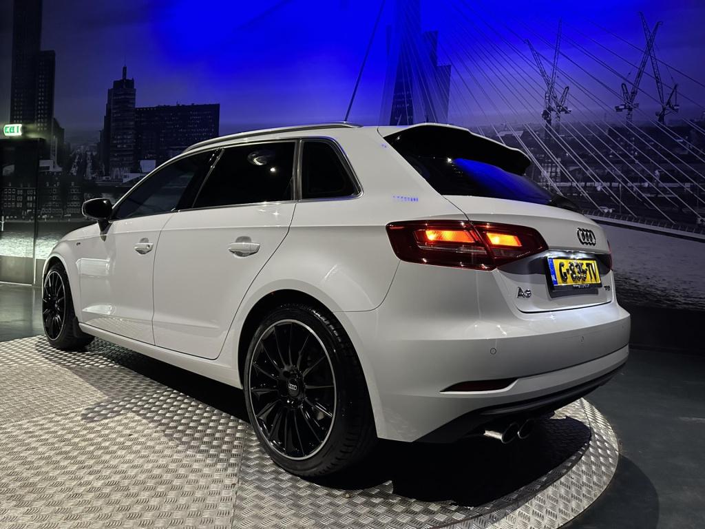 Audi A3 sportback 1.5 tfsi cod design s-line *led*navi*clima*sportstoelen