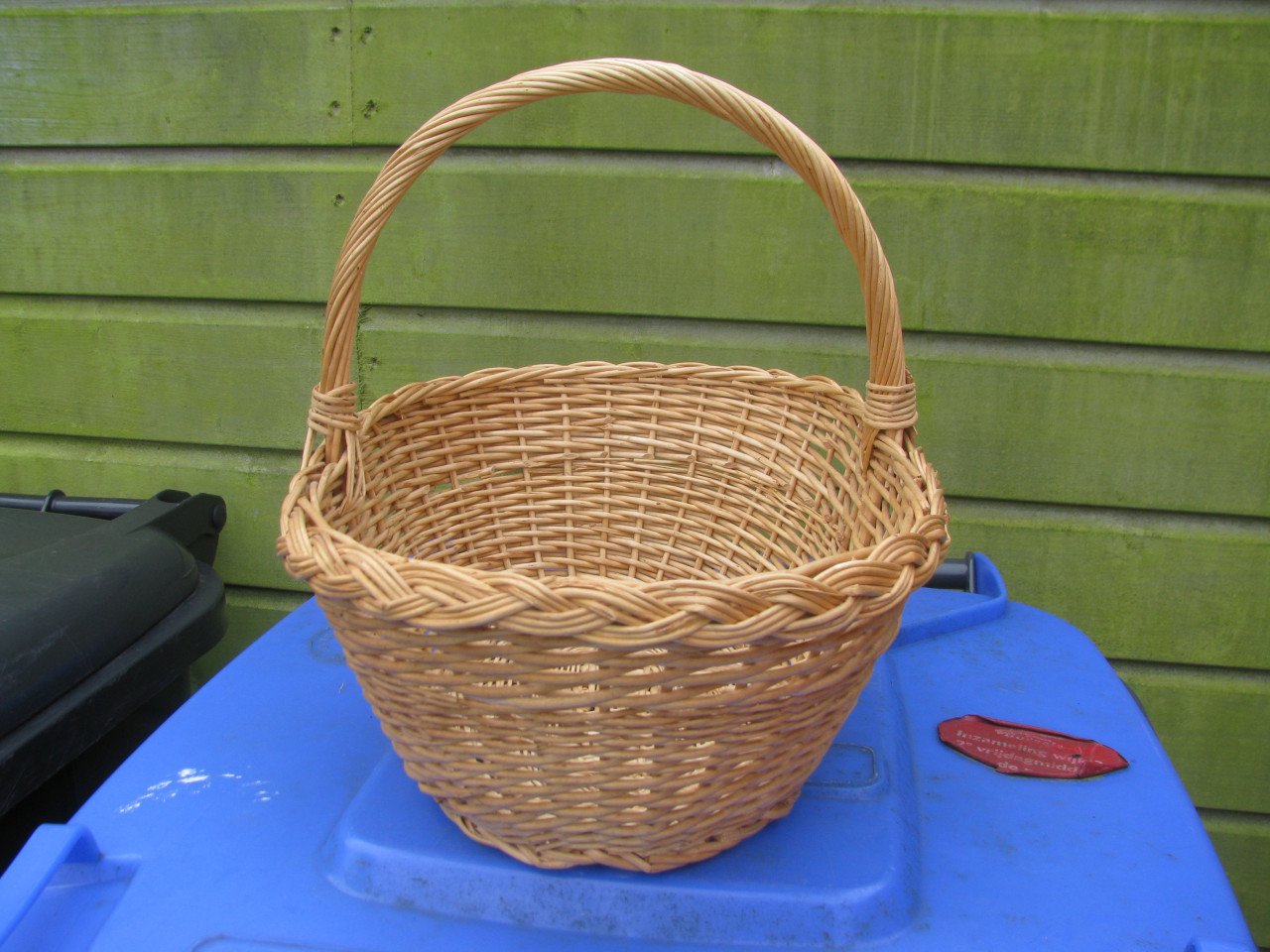 Pitrieten mandje.