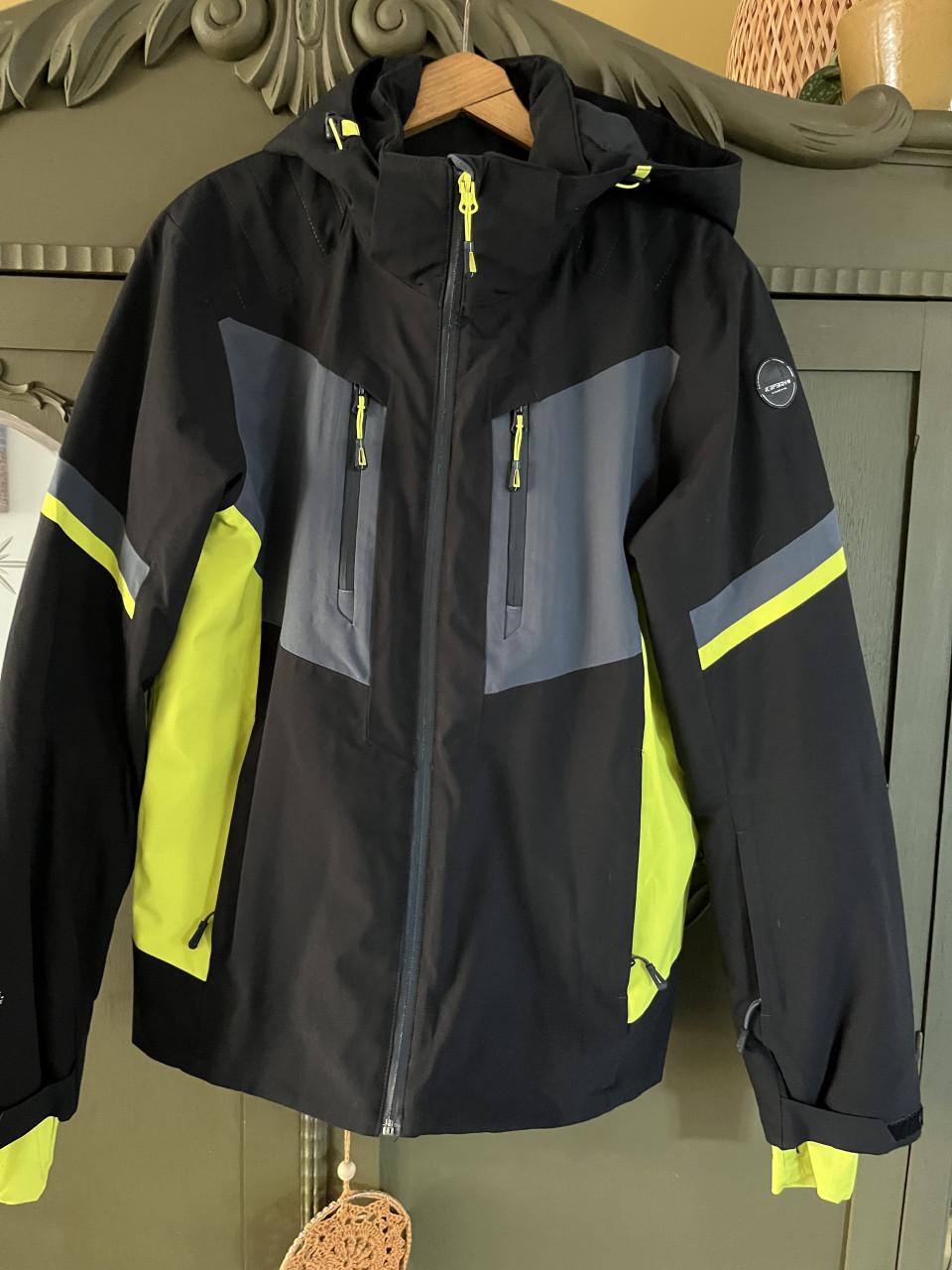 Diverse nette gebruikte skikleding