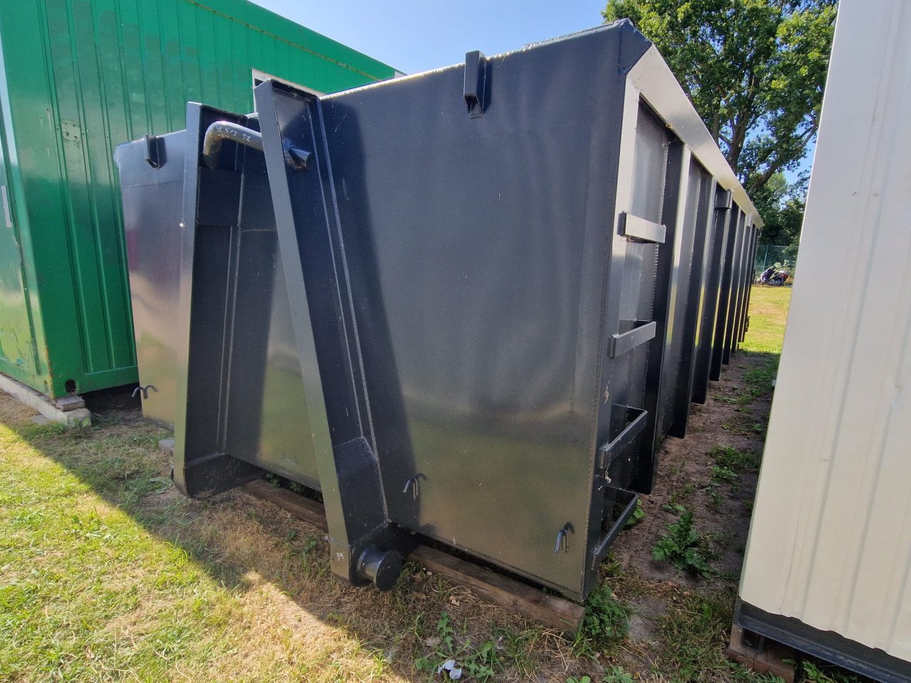 18m3 haakarm container / puinbak / afvalcontainers te koop