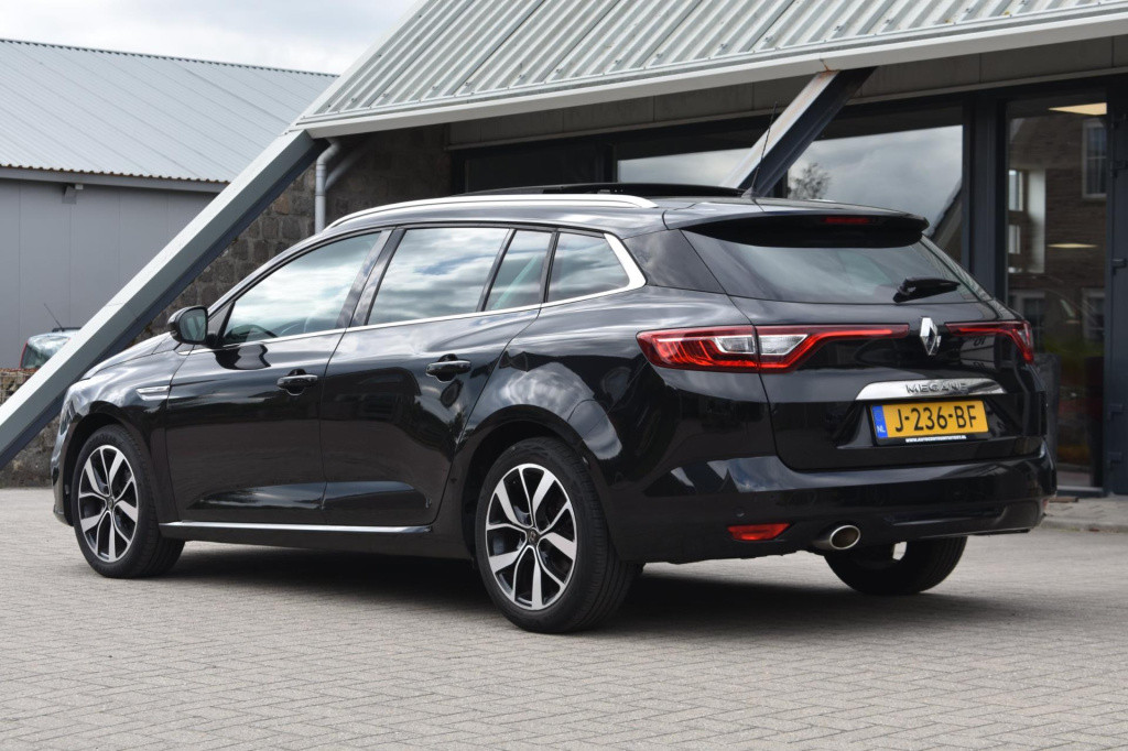 Renault Megane 1.3 tce bose | schuifdak | apple carplay | camera | adaptiev