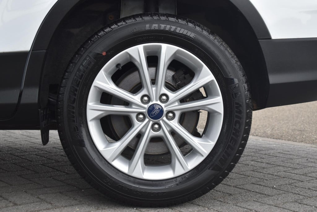 Ford Kuga 1.5 ecoboost titanium