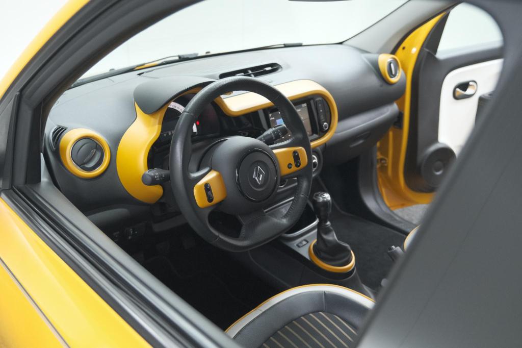 Renault Twingo 1.0 sce intens | premium | apple carplay | parkeersensoren |