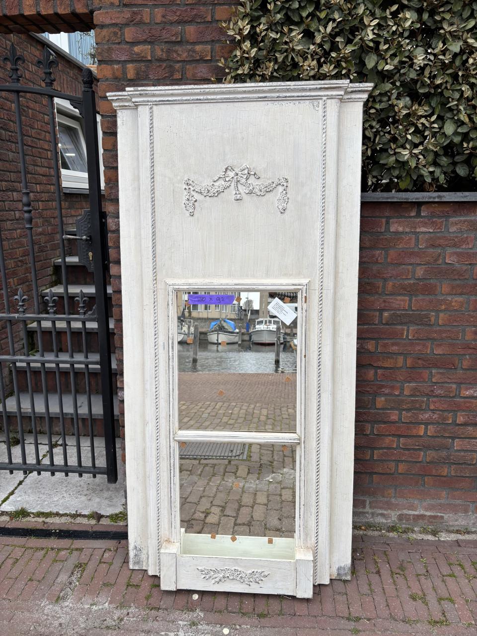 Brocante wandpaneel met nieuwe spiegel