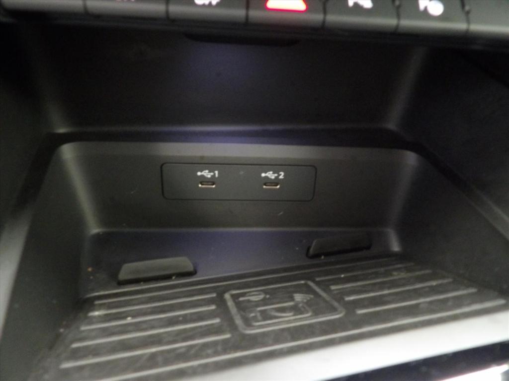 Audi A3 35 tfsi 150pk s tronic s line edition