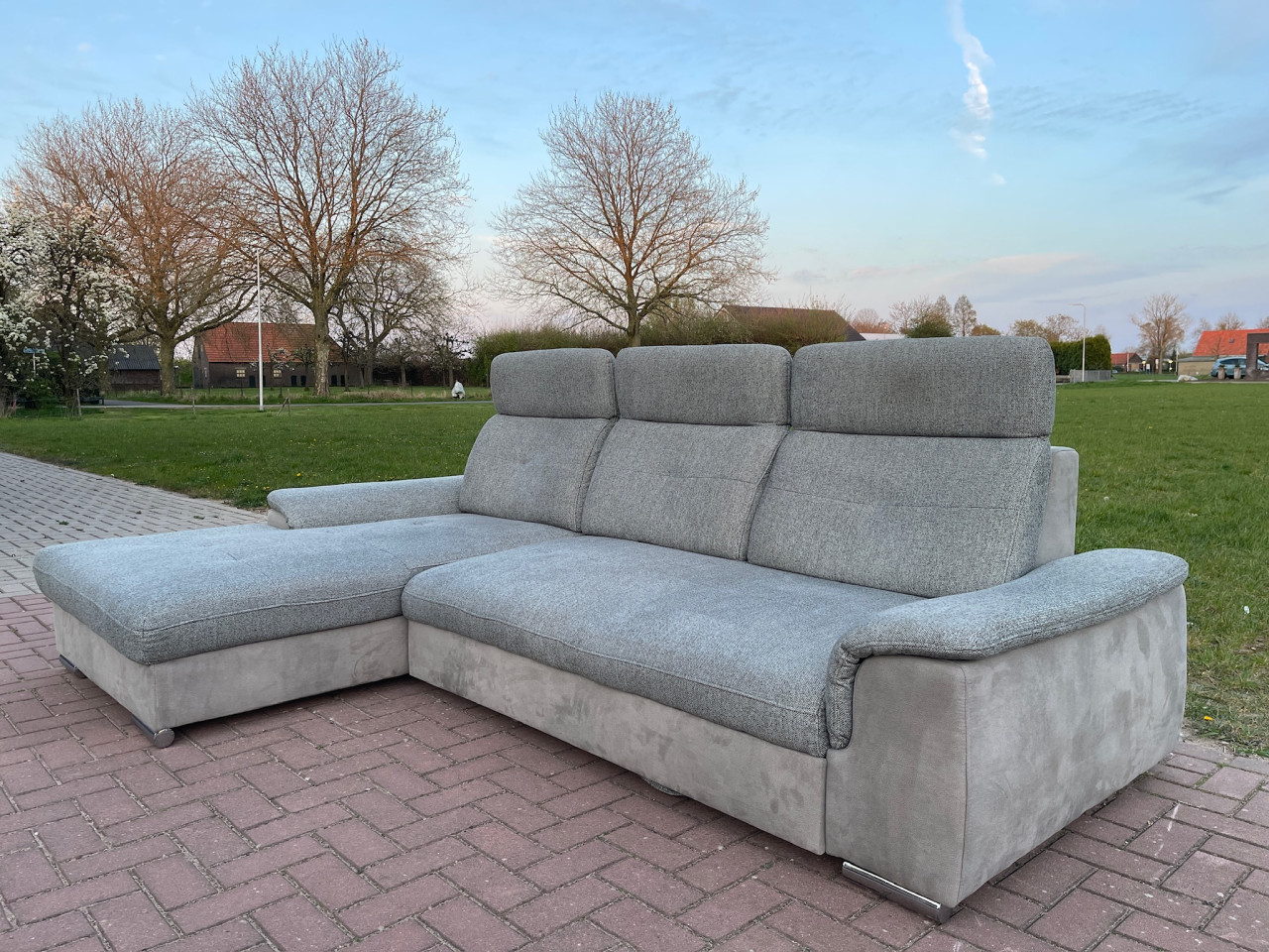 GRATIS LEVERING HEEL NL Moderne Grijs Stoffen Hoekbank + Slaapfunctie