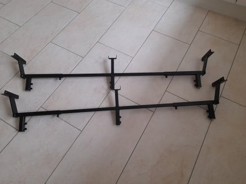 Potenset  geschikt voor lattenbodems van 70-80-90cm breedt (in goede staat)
