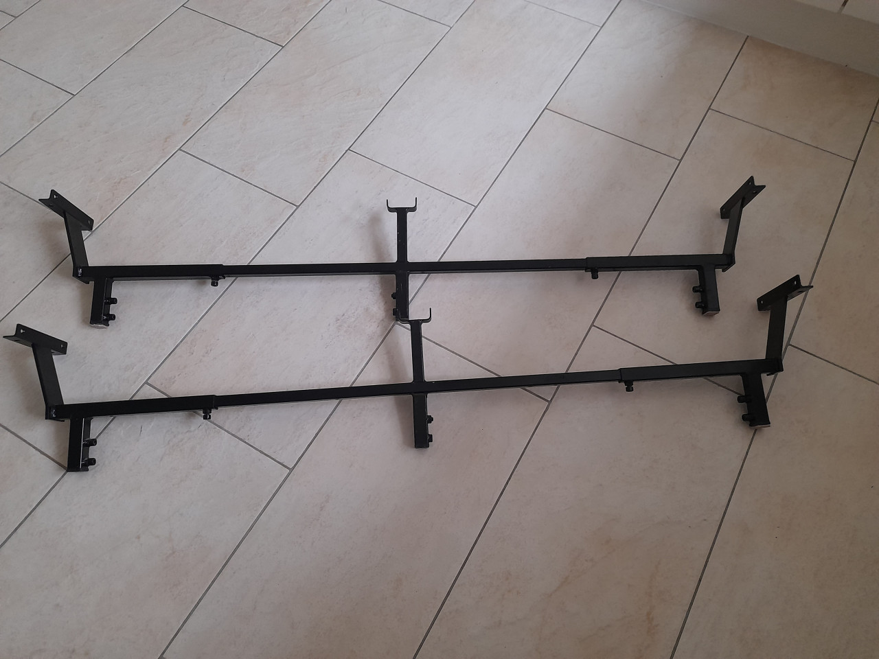 Potenset  geschikt voor lattenbodems van 70-80-90cm breedt (in goede staat)