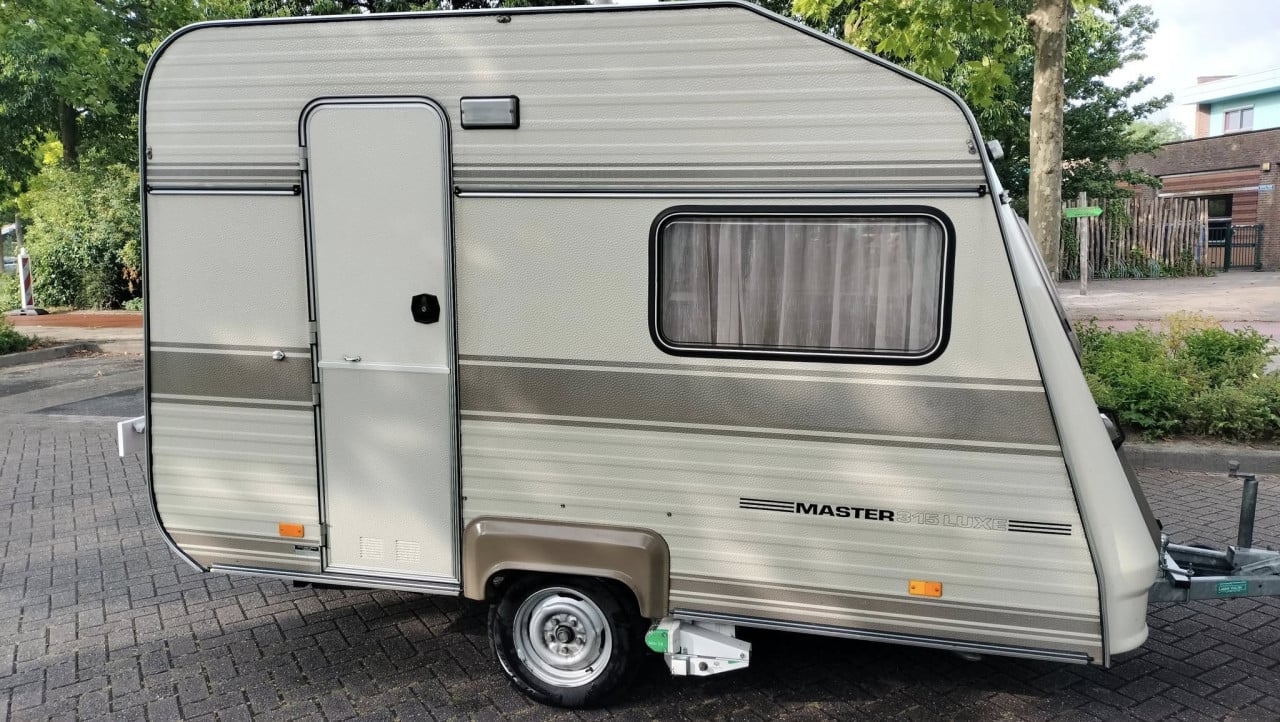 Avento 315 (1994) met mover en voortent