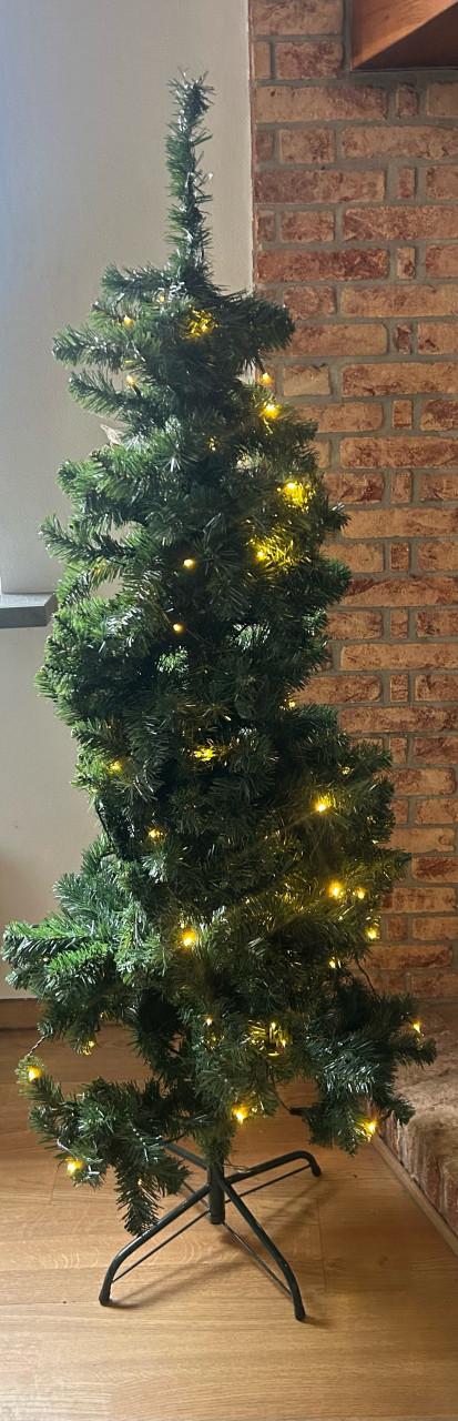 Kerstboom met versiering