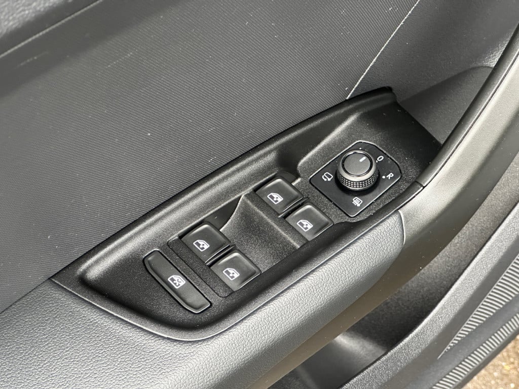 Audi A1 allstreet 30 tfsi 110pk s-tronic business edition | led | camera | 