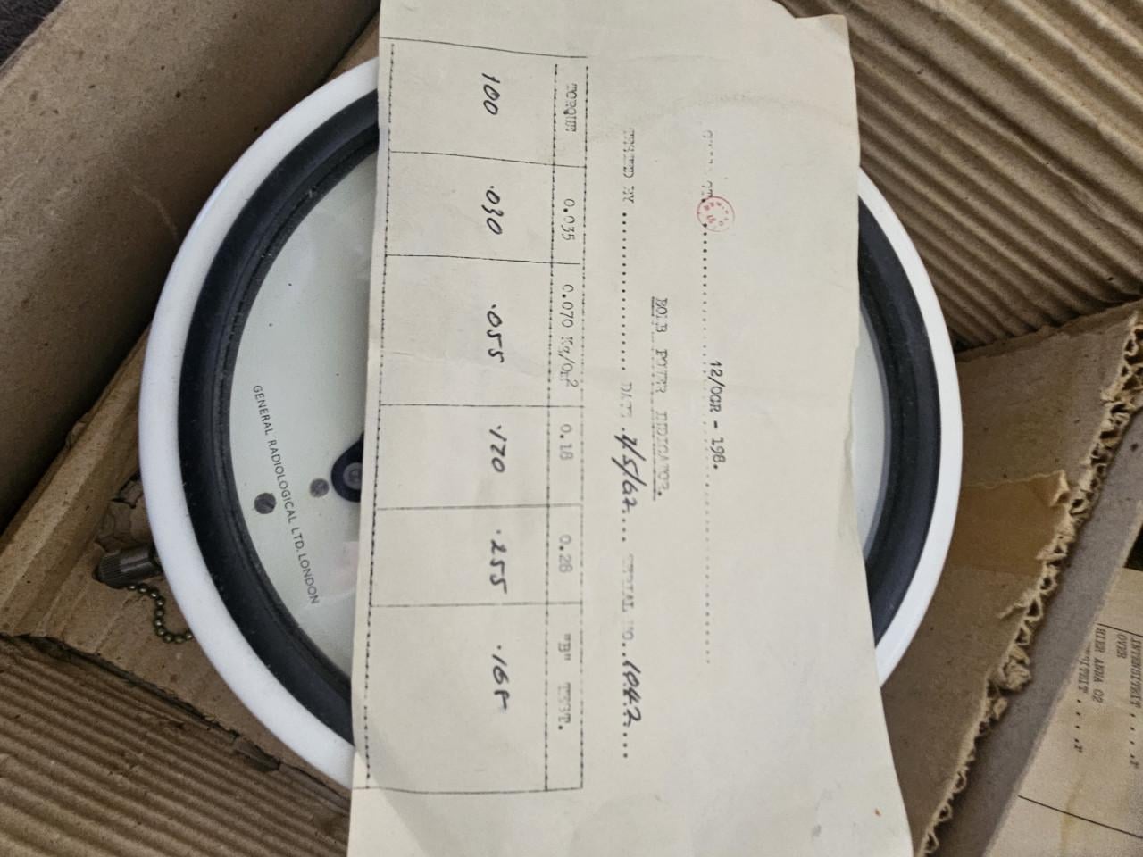 Bomdruk meter uit de jaren 60 (1962 BB) regio Vlissingen
