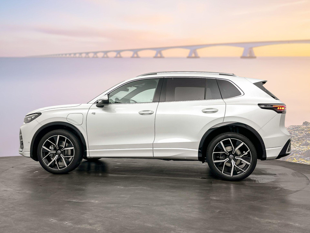 Volkswagen Tiguan r-line-edition 1.5 ehybrid 150 kw / 204 pk suv 6 v