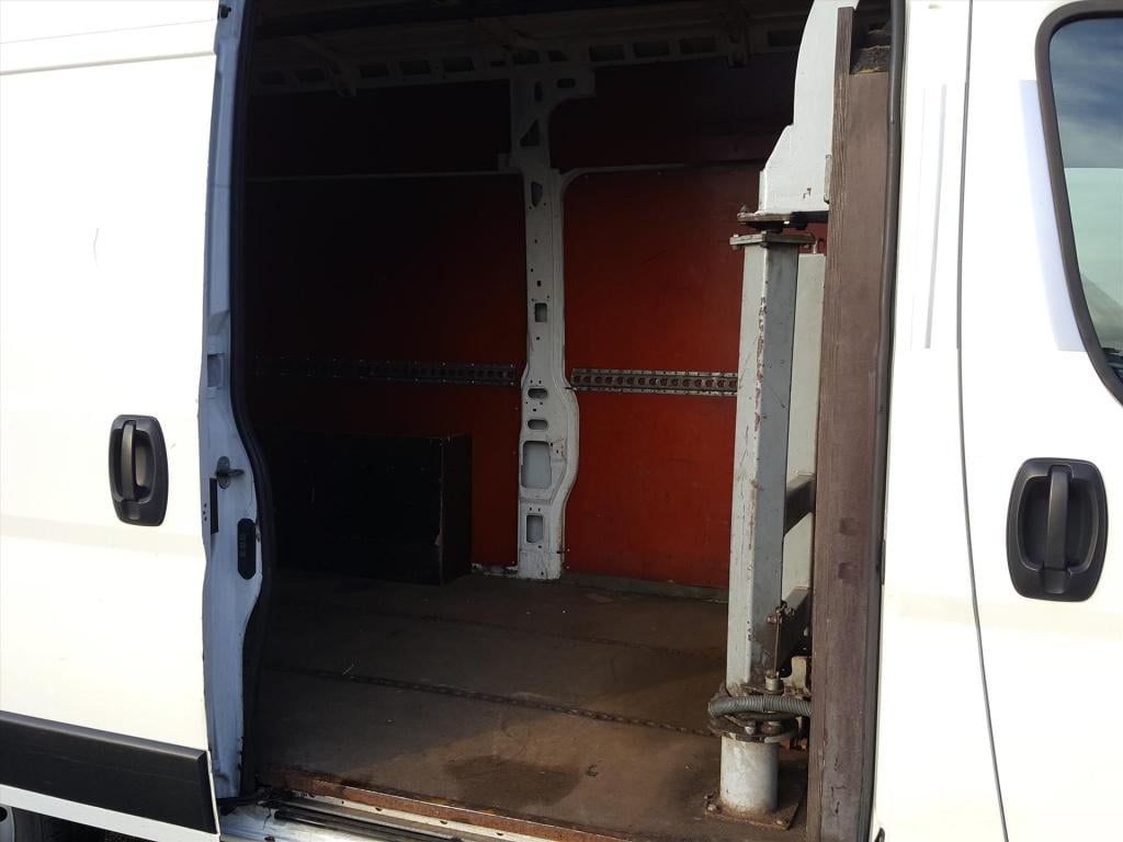 Peugeot Boxer gb 333 l2h2 bluehdi 140pk trekhaak | navigatie | cruise contr