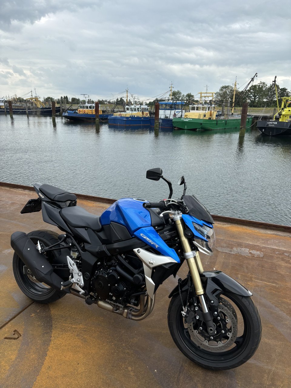 Suzuki GSR 750 ABS
