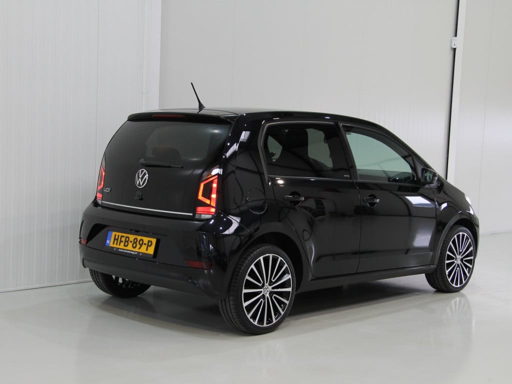 Volkswagen UP! active 5drs. clima | cruise | camera | vol!