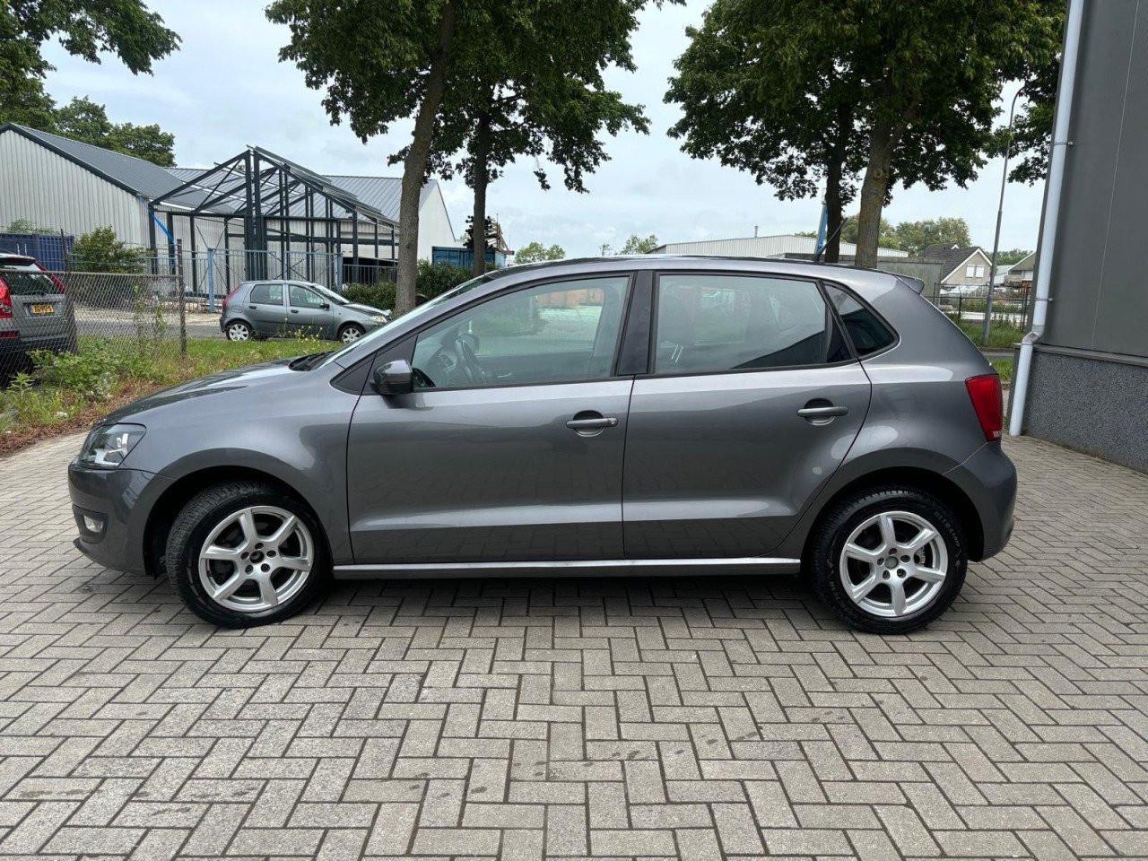 Volkswagen POLO 1.4-16V Comfortline 83.774KM