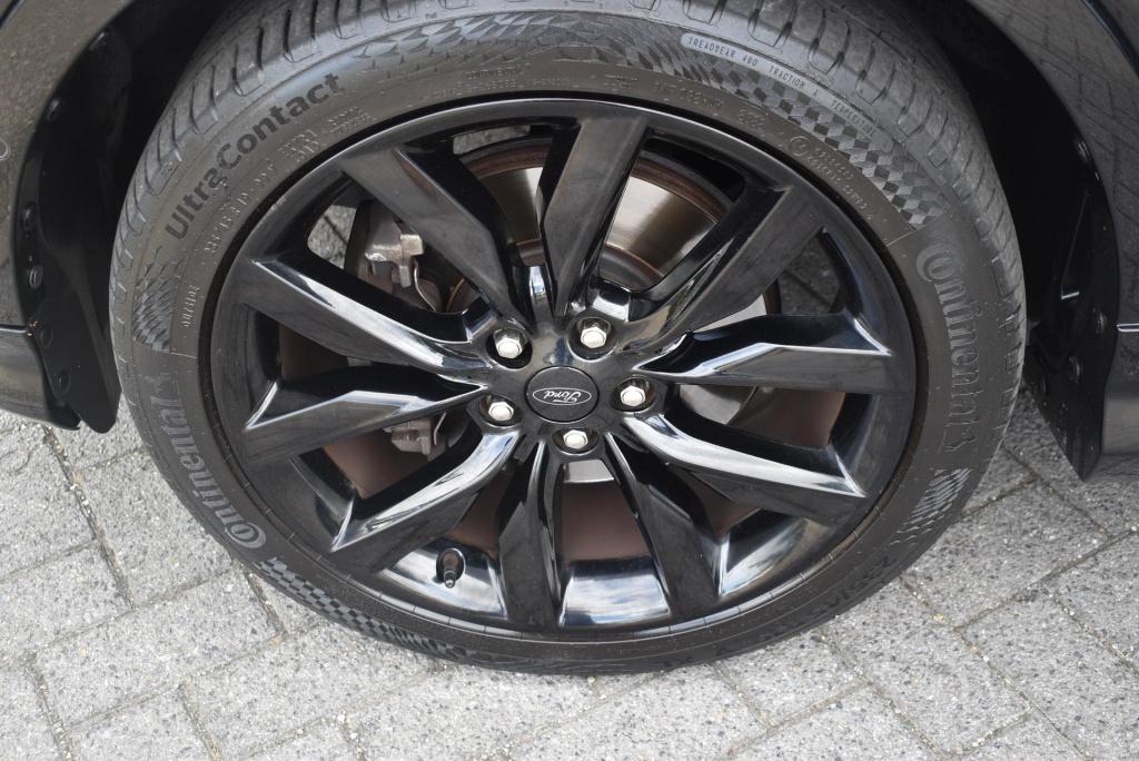 Ford Kuga 1.5 ecoboost st line | automaat | panoramadak | climate control |