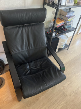 Ikea Pöang stoel fauteuil zwart leer