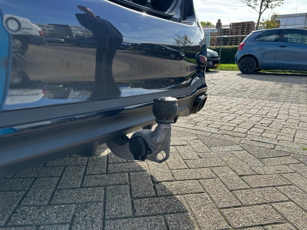 Mercedes-Benz C-Klasse 300e amg line trekhaak camera led stoelverwarming