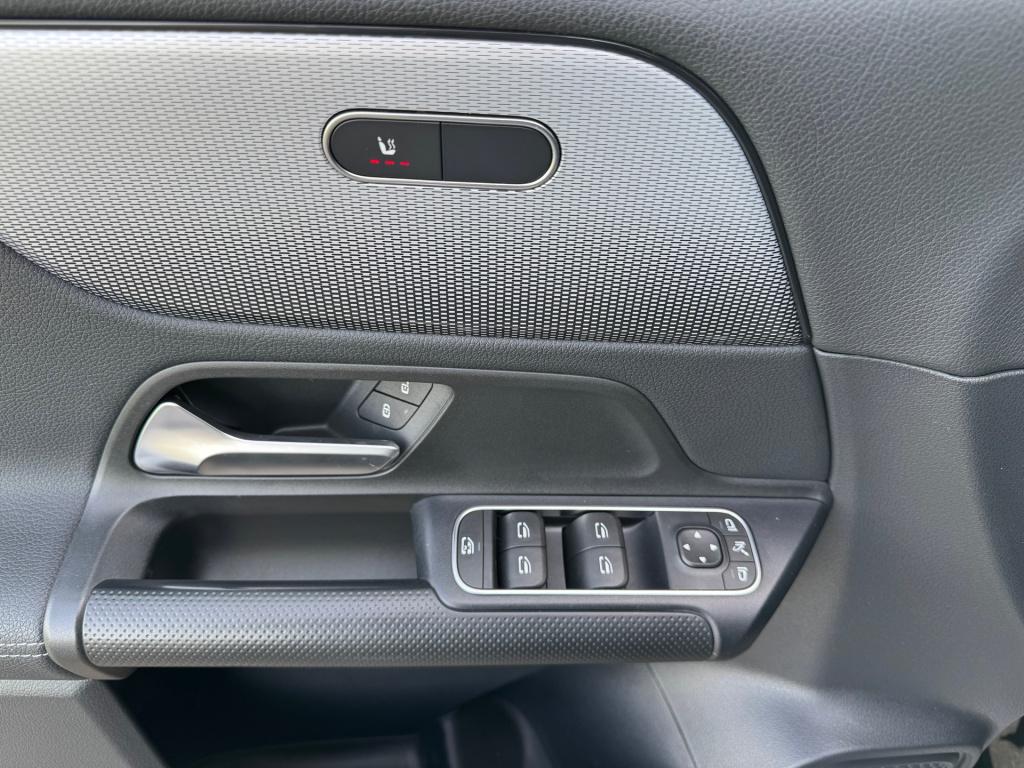 Mercedes-Benz B-Klasse 180 business solution style automaat , wegklapbare t