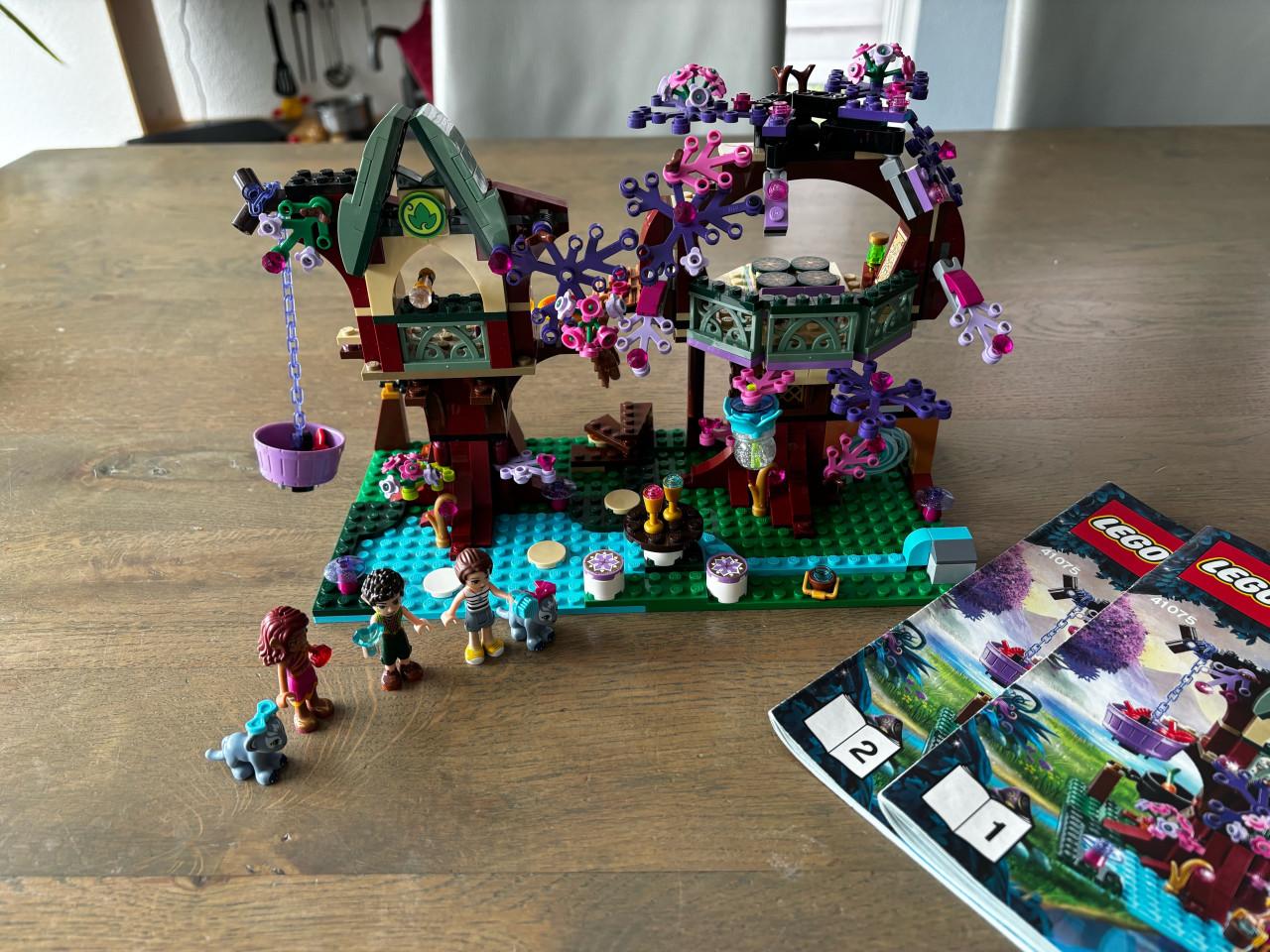 Lego Elves 41075 Het boomhuis van de elfen