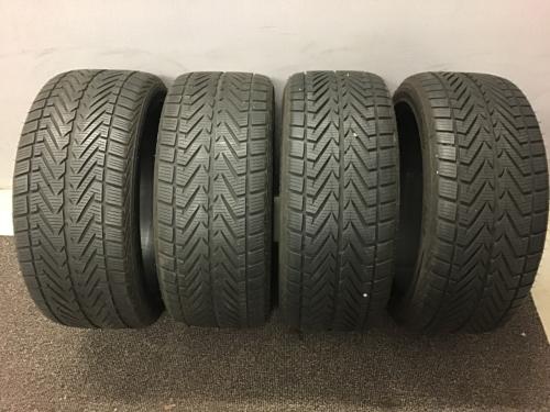 Vredestuin winterbanden 245 x40 x 18