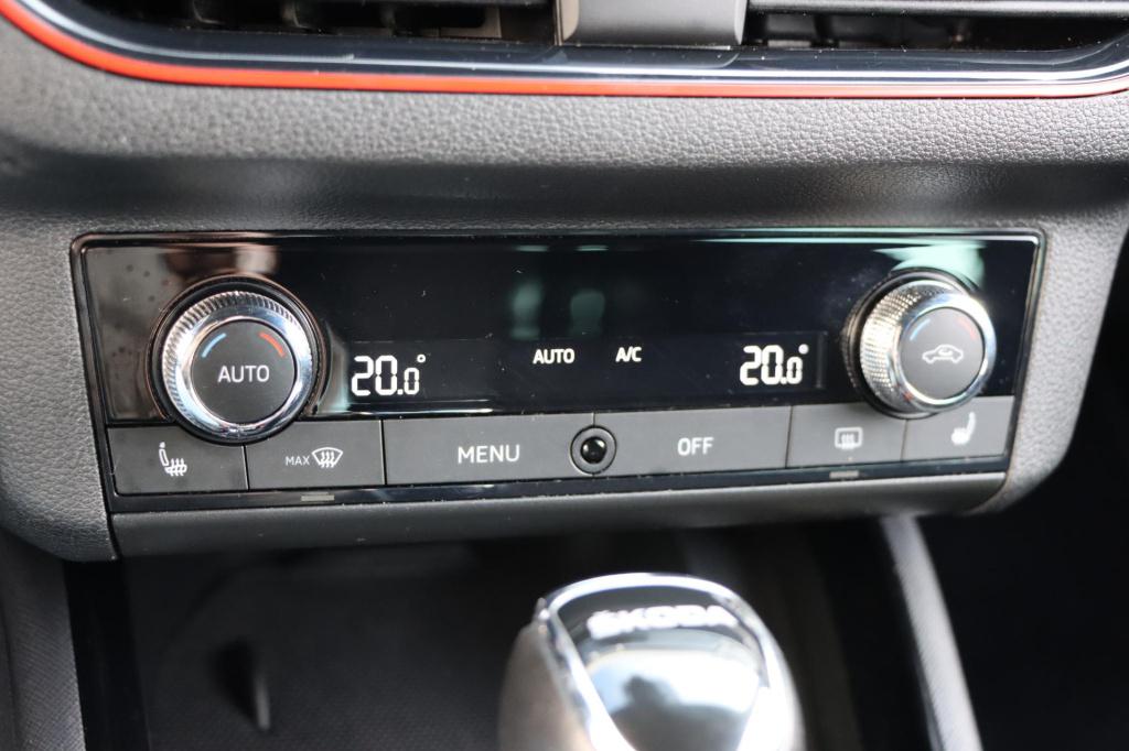 Skoda Scala 1.0 tsi sport business 115pk dsg7