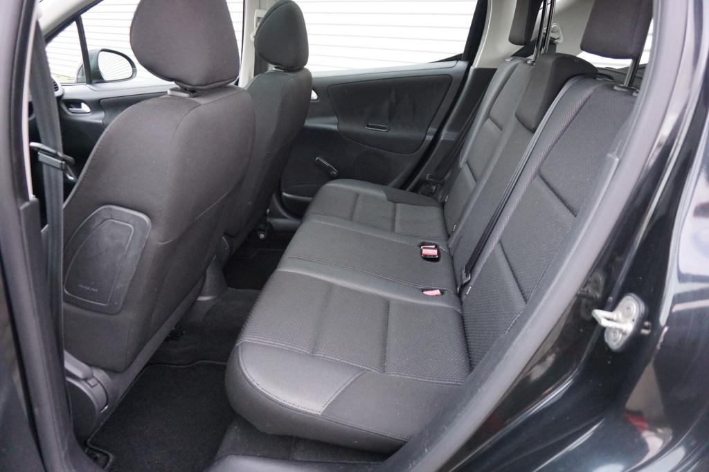 Peugeot 207 sw 1.4 vti active airco / panoramadak / mistlampen