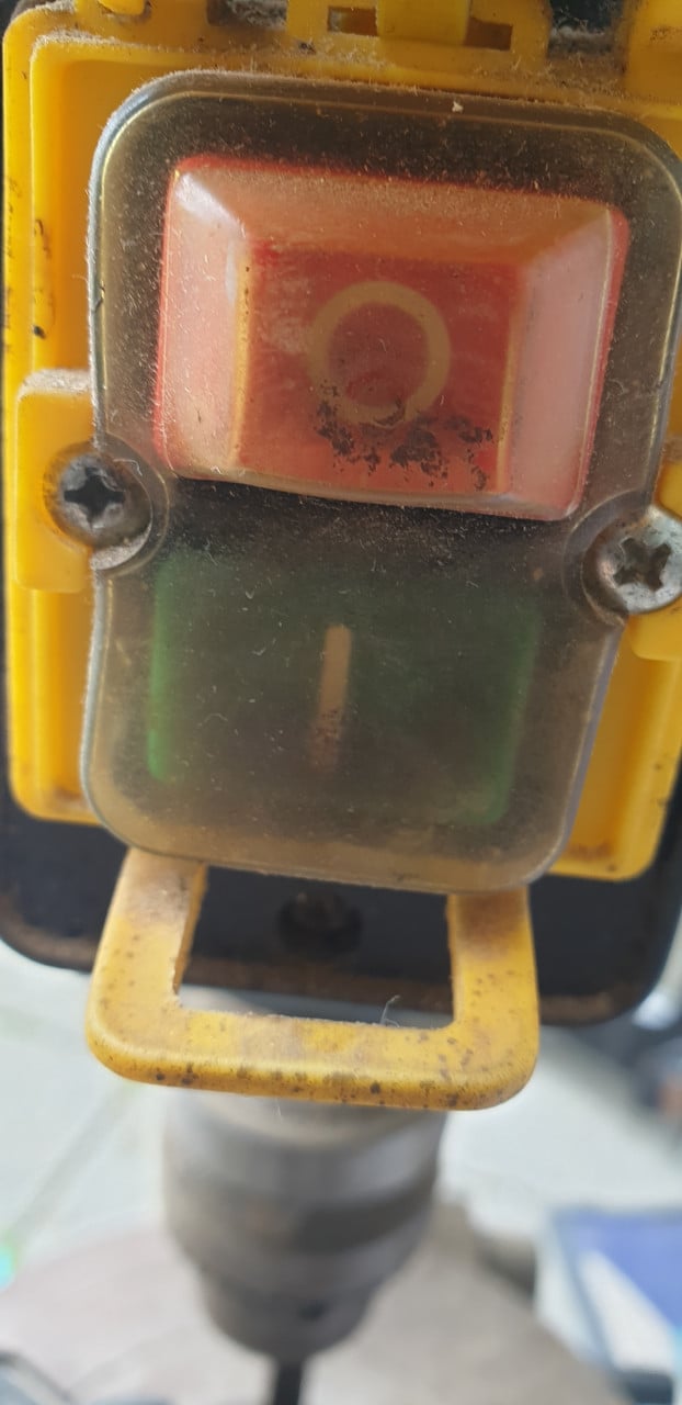 Te koop kolomboormachine scania