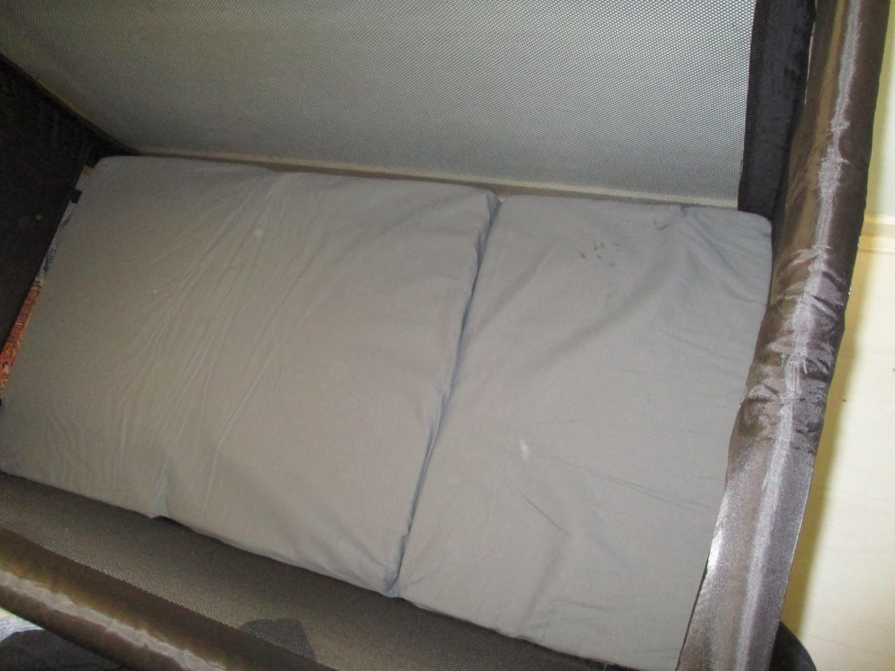 Prenetal campingbedje met extra matrasje