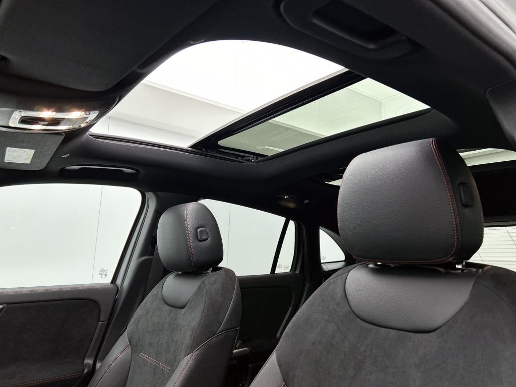 Mercedes-Benz Eqa 250+ business solution amg 71 kwh | nightpakket | guard 3