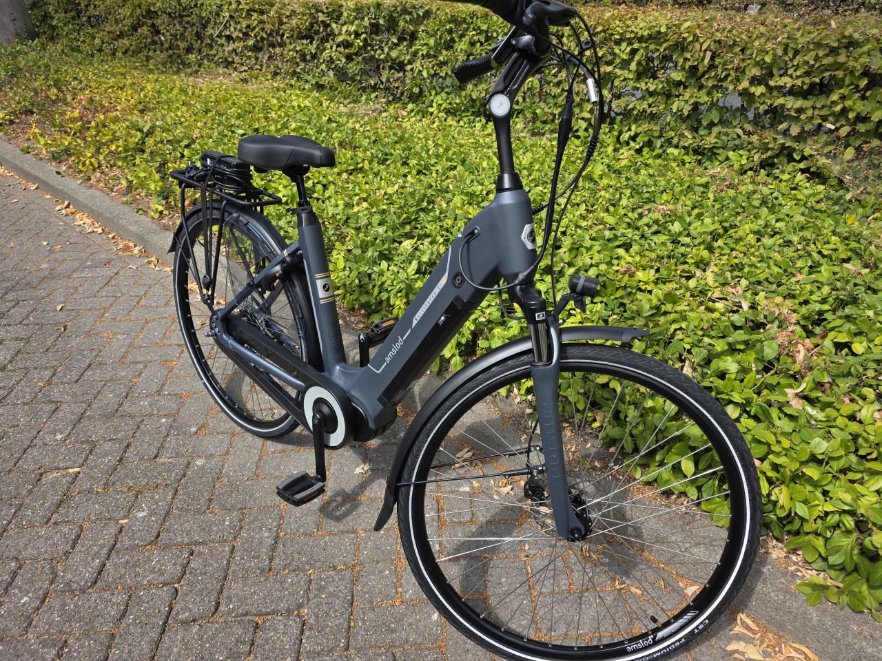 Schitterende Amslod met middenmotor en 540wh accu