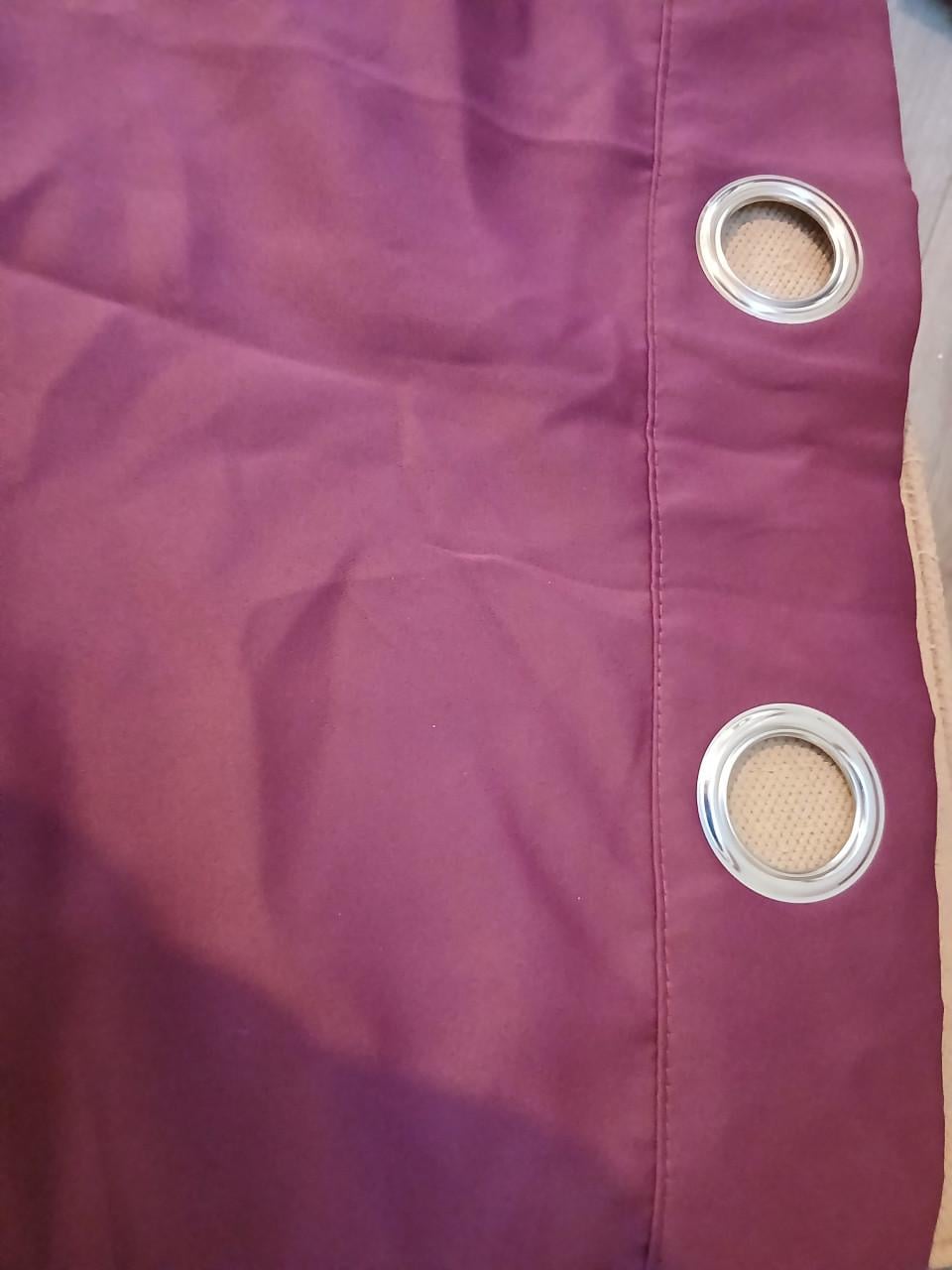 Bordeaux rode overgordijnen