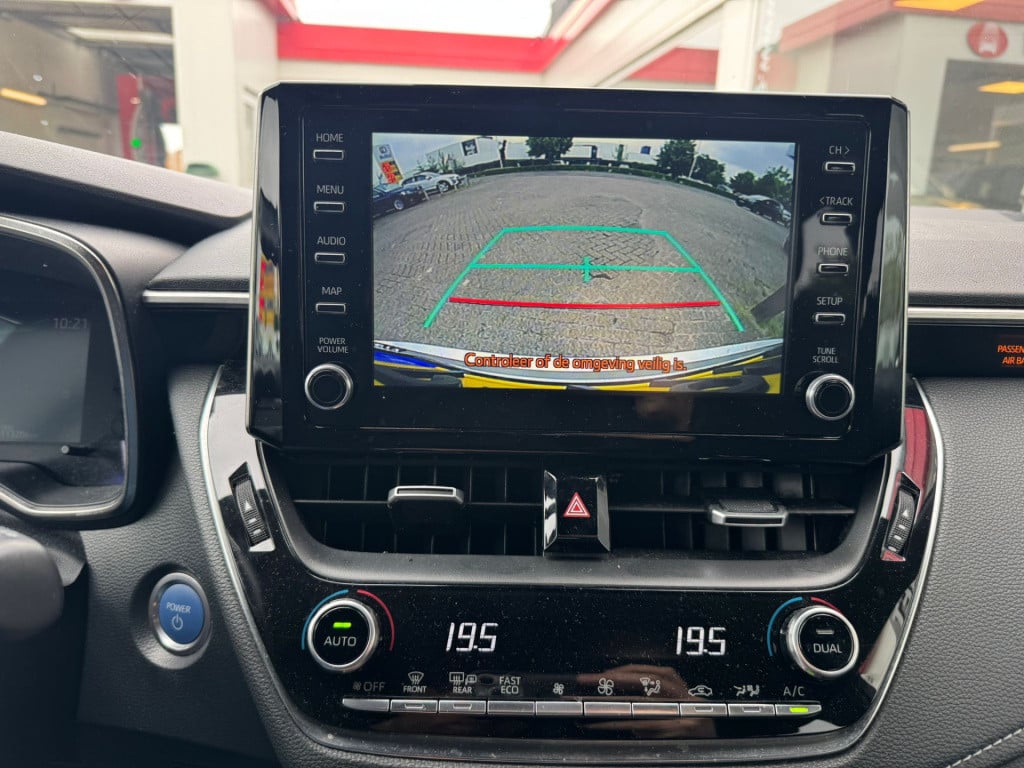 Toyota Corolla Touring Sports 1.8 hybrid active