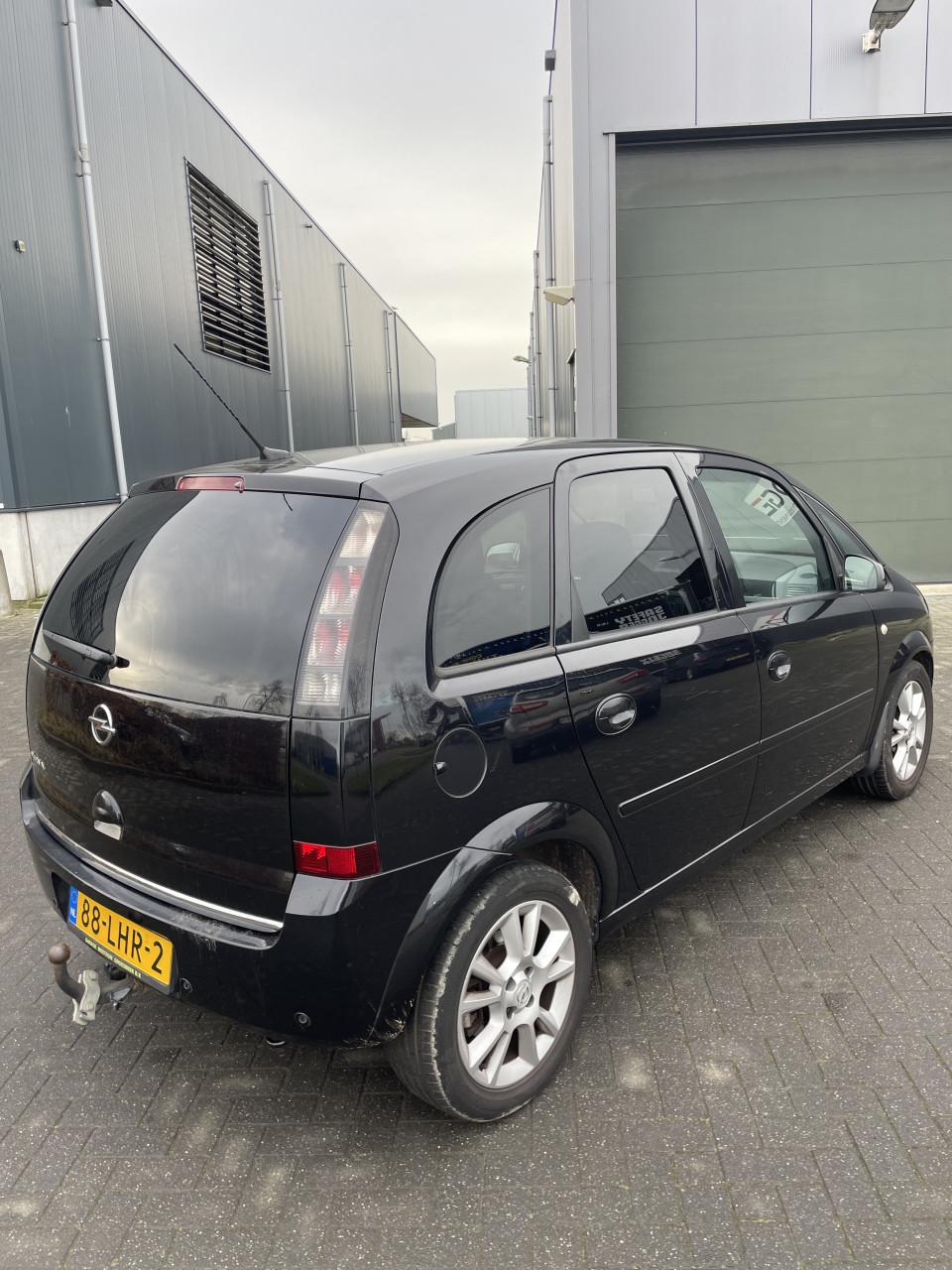 Opel Meriva 1.6 16V 77KW Easytronic 2010 Zwart | AUTOMAAT