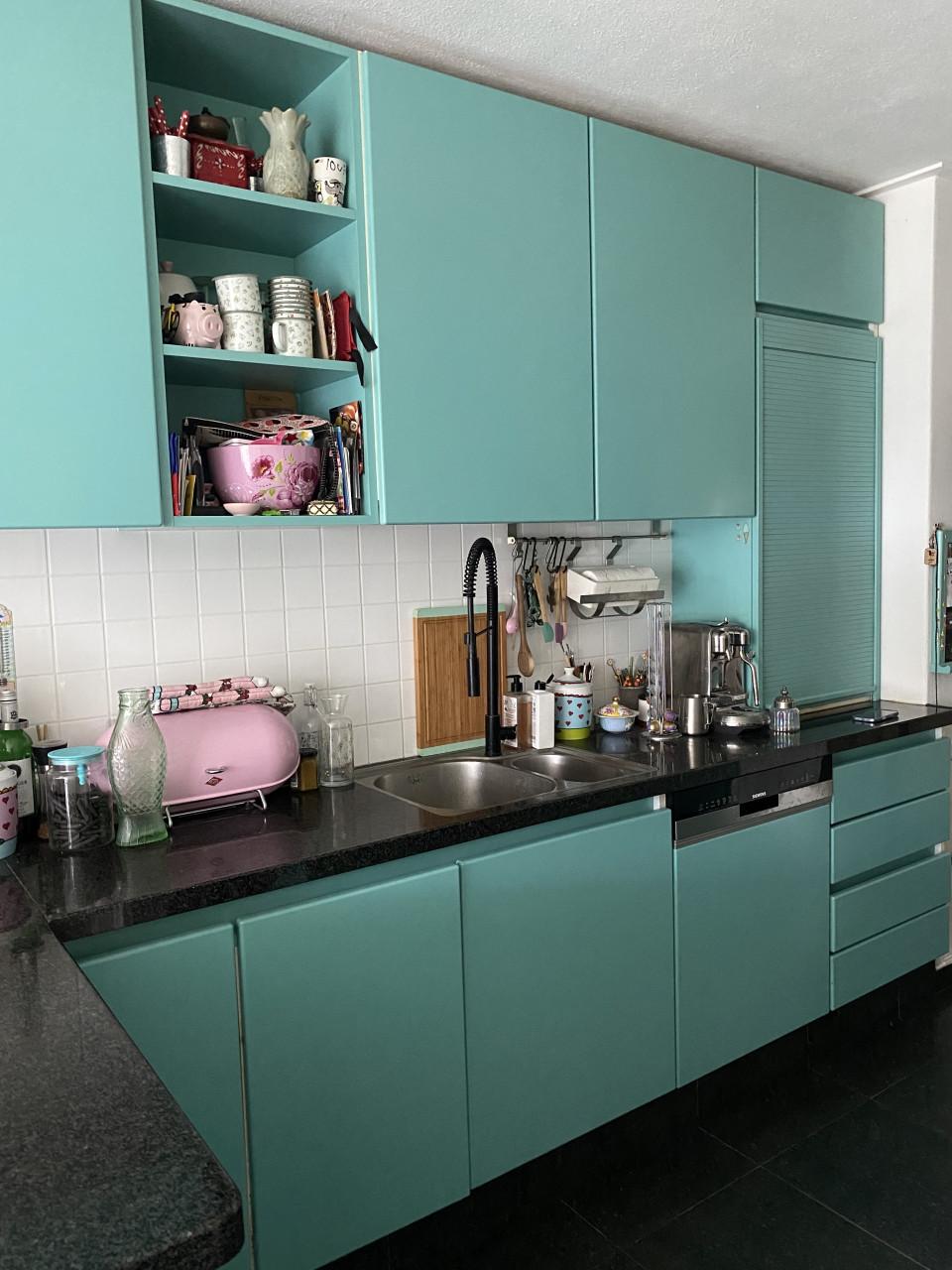 Keuken Gratis ( + deel apparatuur over te nemen)