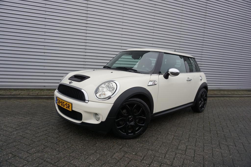 Mini Cooper mini 1.6 chili climate / cruise / elektr. ramen / lm velgen / n