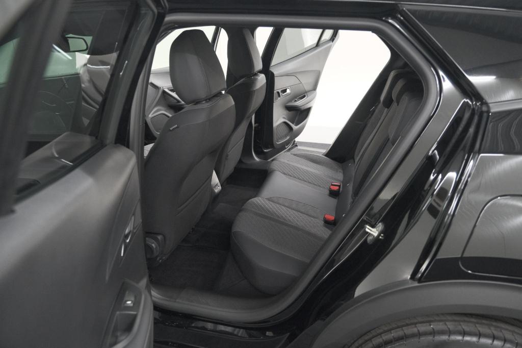 Peugeot 2008 puretech 100 allure | apple carplay | parkeersensoren | climat