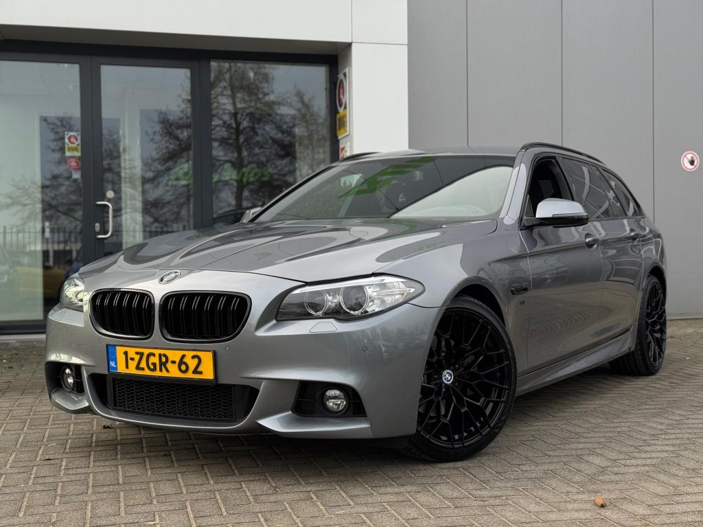 BMW 5 Serie touring 520i executive * m-pakket * navigatie * 20 inch * nap