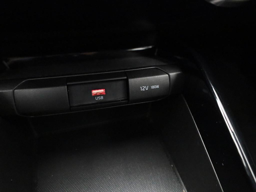 Kia Stonic 1.0 t-gdi mhev dynamicline | apple carplay / android auto | park