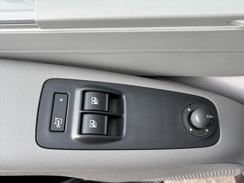 Adria Onbekend twin 2.3 d 600 sp buscamper| luifel| keuken|toilet