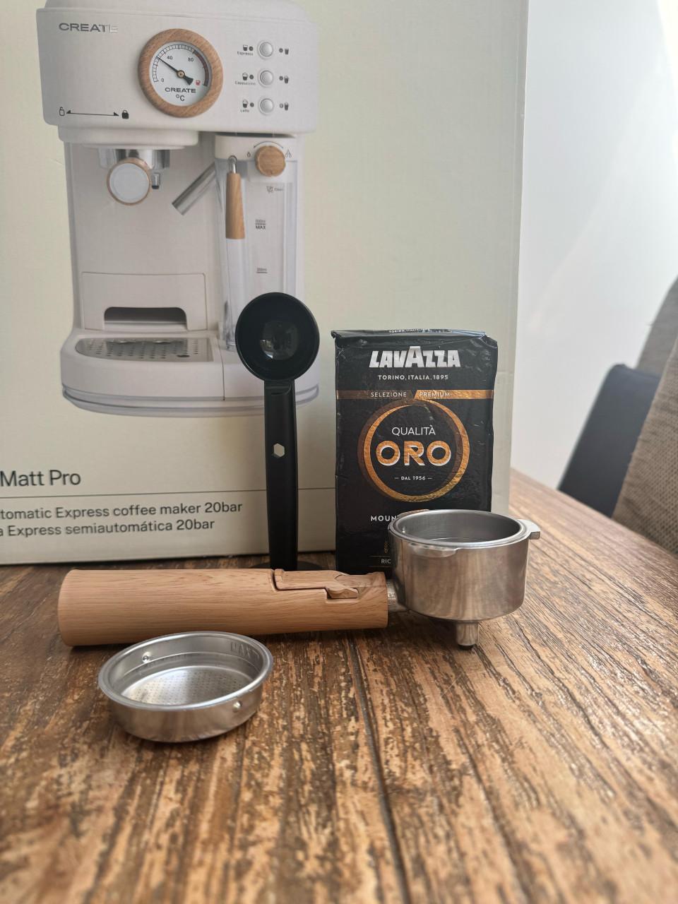 Halfautomatische espressomachine van Create