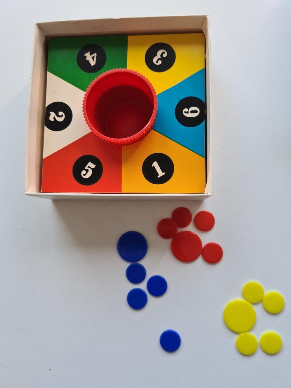 Vlooienspel, een gezelschapsspel uit de jaren '70 of '80