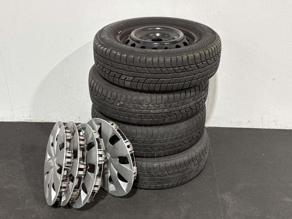 Toyota Yaris 1.3 vvt-i trend