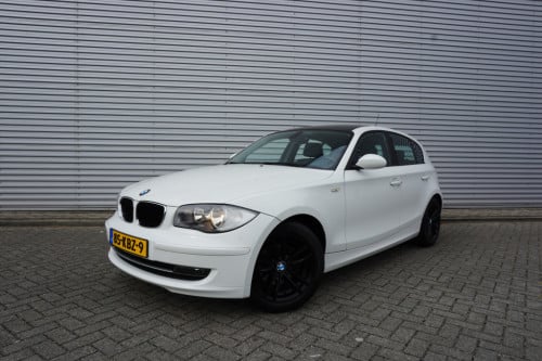 BMW 1 Serie 116i business line airco / elektr. ramen / lm velgen / trekhaak